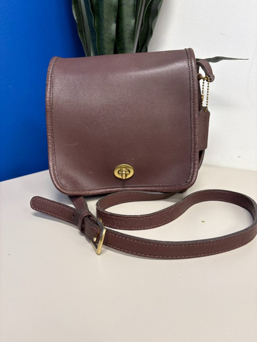 COACH 9076 VTG Companion Flap Milk Chocolate Brown Leather Crossbody